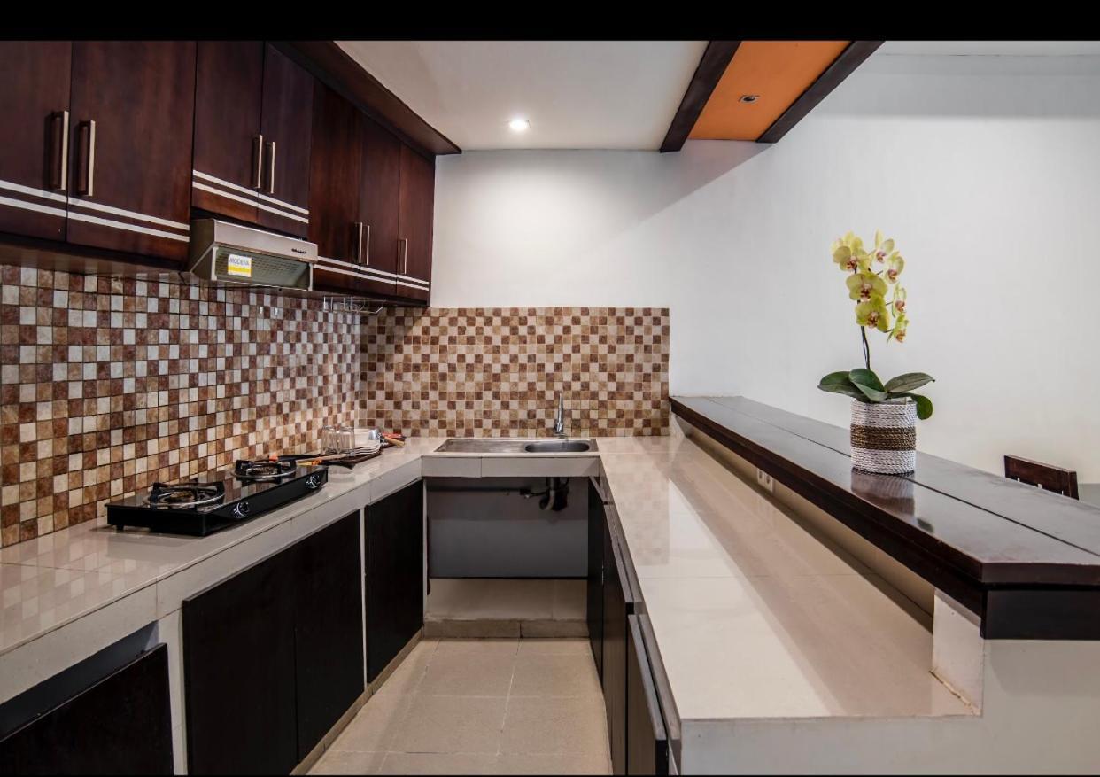 Pondok Arya Kuta Villas By Kamara Exterior foto